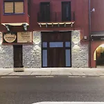 Hotell Leyendas Del Pirineo Fiscal