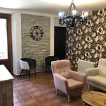 Hotell Leyendas Del Pirineo 3*