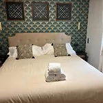 Leyendas Del Pirineo Hotell 3*