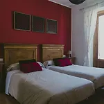 Leyendas Del Pirineo Hotell 3*