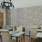 Hotell Leyendas Del Pirineo 3*