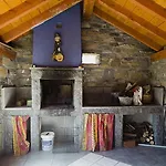 Leyendas Del Pirineo Hotell