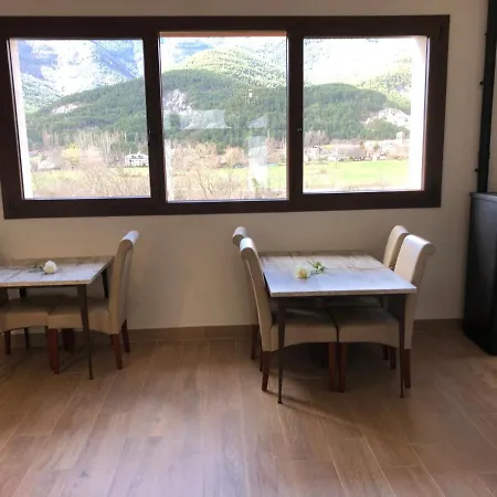 Leyendas Del Pirineo Hotel Fiscal