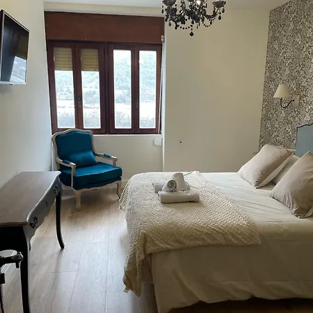 Hotel Leyendas Del Pirineo