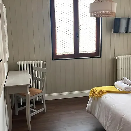 Leyendas Del Pirineo 3* فيزكال