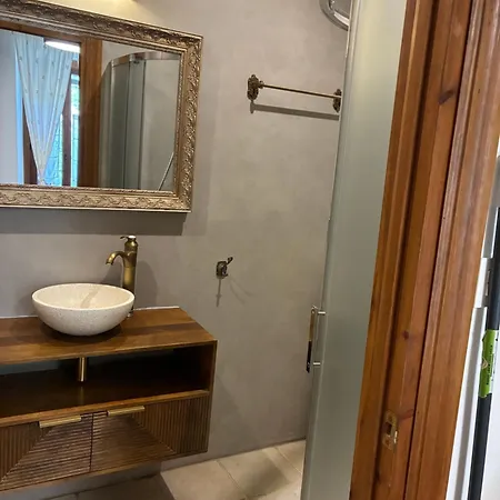 Leyendas Del Pirineo Hotel 3*