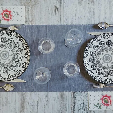 Leyendas Del Pirineo Hotel