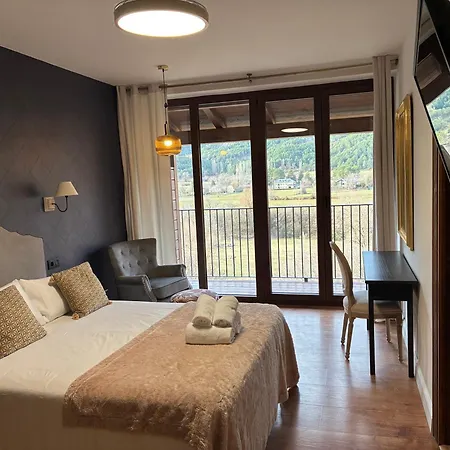 Leyendas Del Pirineo Hotel 3*