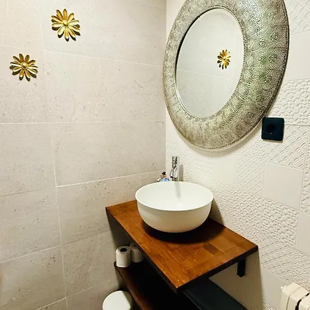 Leyendas Del Pirineo Hotel