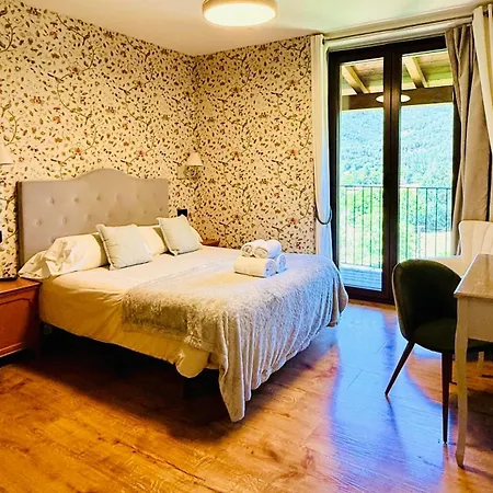 Leyendas Del Pirineo Hotel 3*
