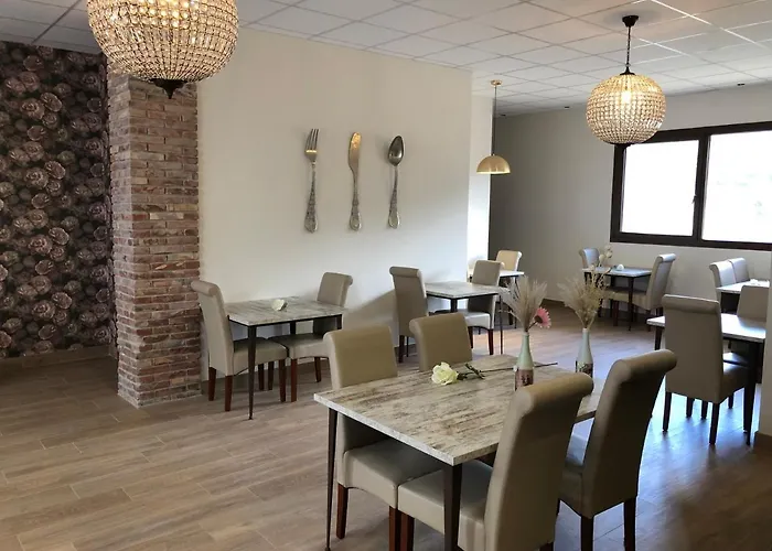 Leyendas Del Pirineo Hotell