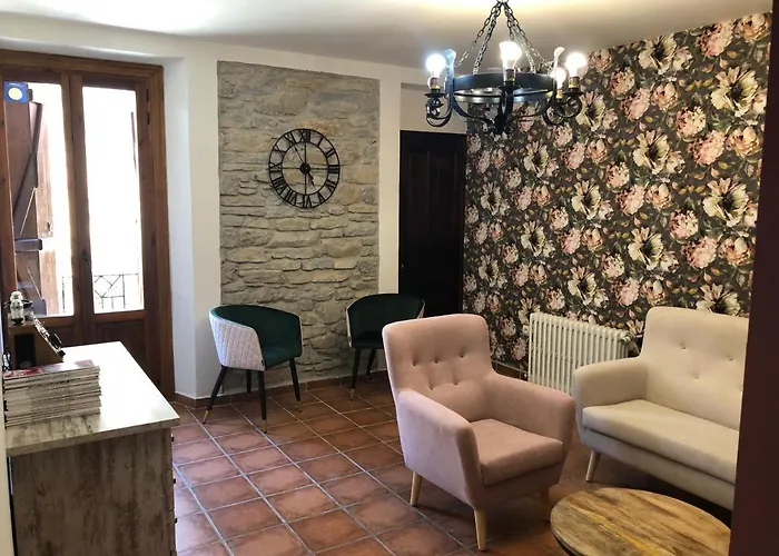 Hotell Leyendas Del Pirineo 3*