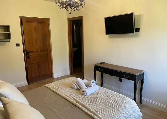 Leyendas Del Pirineo Hotell Fiscal