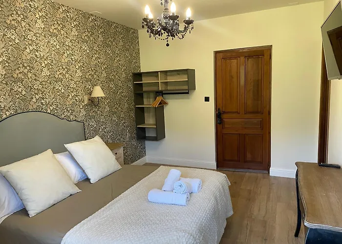 Hotell Leyendas Del Pirineo