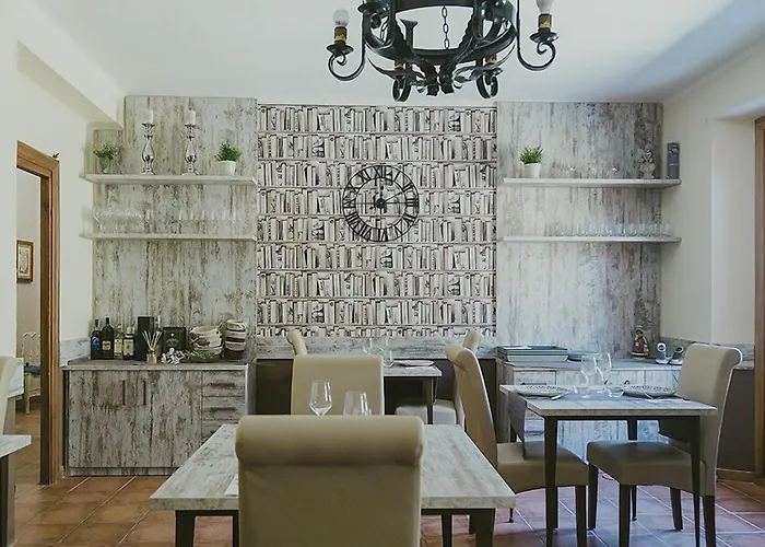 Hotell Leyendas Del Pirineo 3*