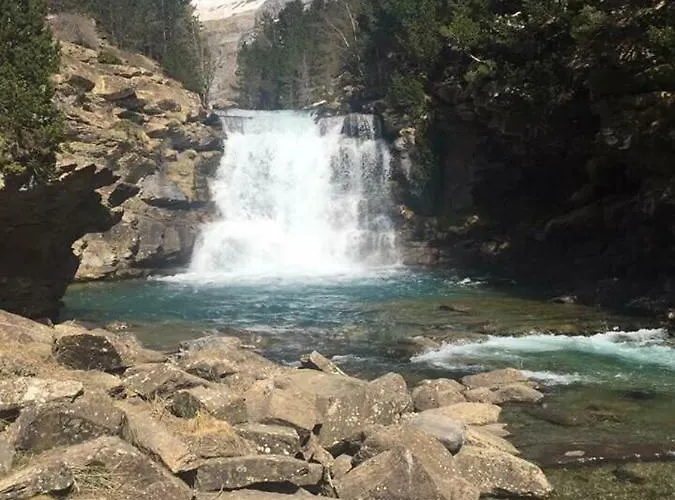 Leyendas Del Pirineo 3* Fiscal